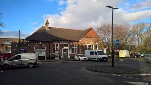 Cheam station