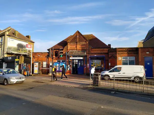 Tooting station