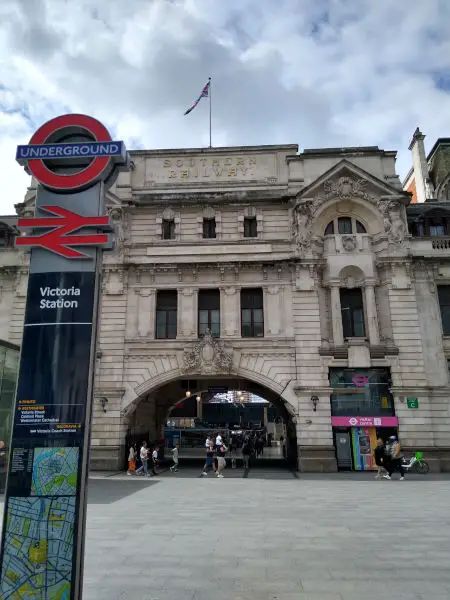 Victoria station